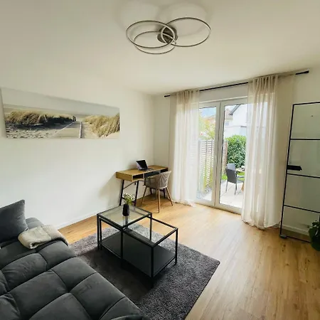 Apartment Tiny House - Terrasse - Garten - Wlan - Netflix - Ebikes - Parkmoeglichkeiten