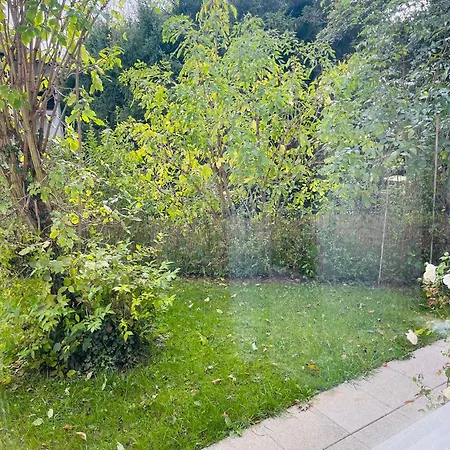 Apartment Tiny House - Terrasse - Garten - Wlan - Netflix - Ebikes - Parkmoeglichkeiten Taunusstein