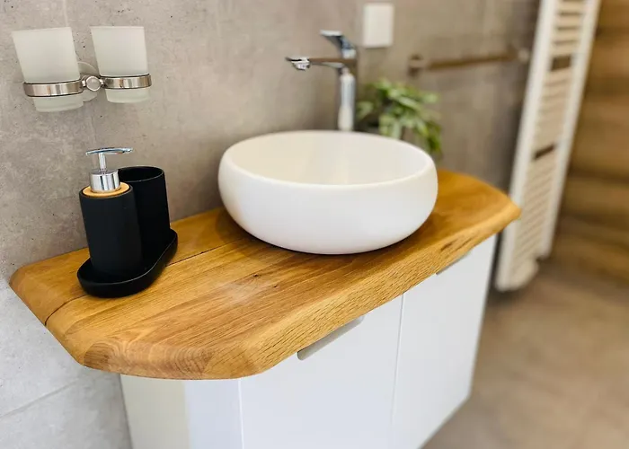 Tiny House - Terrasse - Garten - Wlan - Netflix - Ebikes - Parkmoeglichkeiten Appartamento *