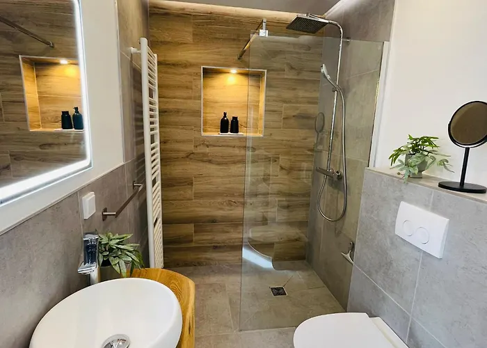 Tiny House - Terrasse - Garten - Wlan - Netflix - Ebikes - Parkmoeglichkeiten Appartamento *