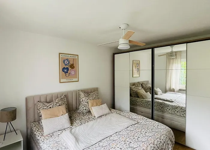 Appartamento Tiny House - Terrasse - Garten - Wlan - Netflix - Ebikes - Parkmoeglichkeiten